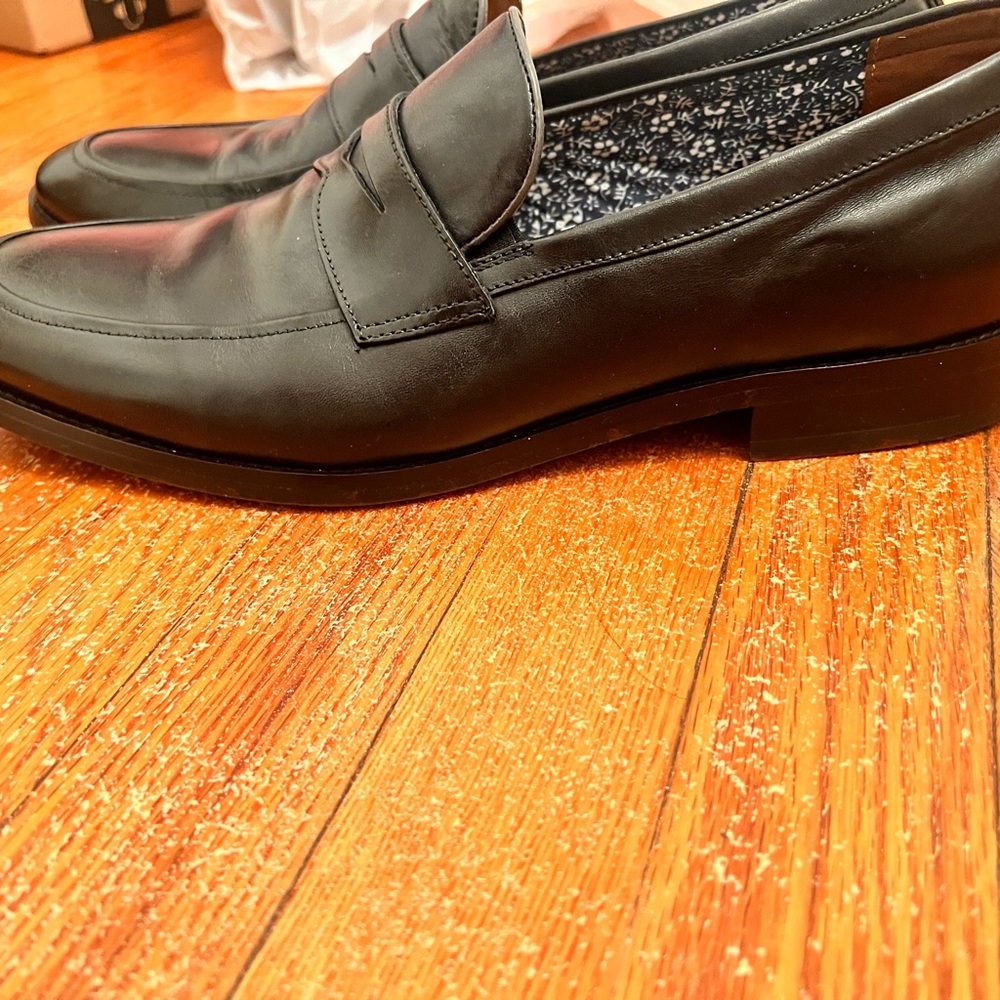 Johnston & Murphy Black Leather Penny Loafers - LIKE NEW!! - Picture 7 of 7